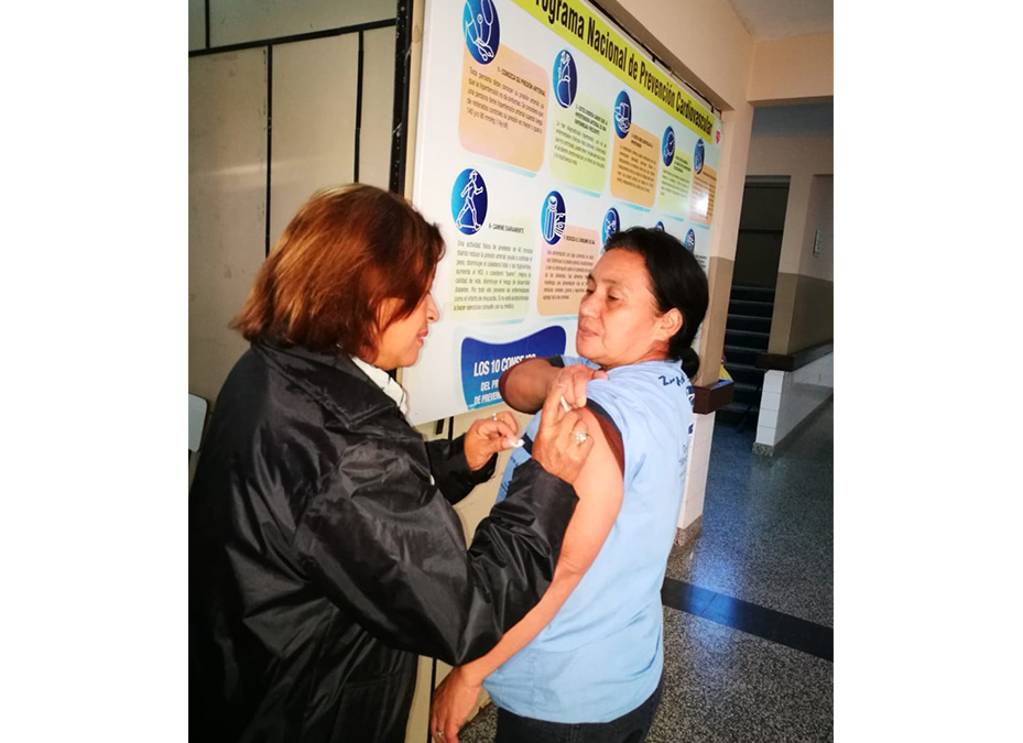 Instan a grupos de riesgo a vacunarse para evitar muertes por influenza