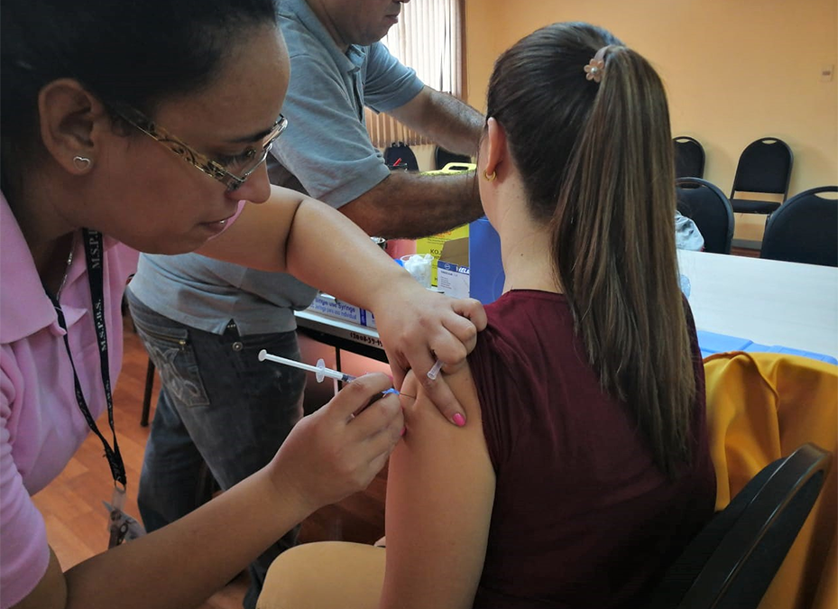 Efectos adversos de la vacuna contra la fiebre amarilla a tener cuenta
