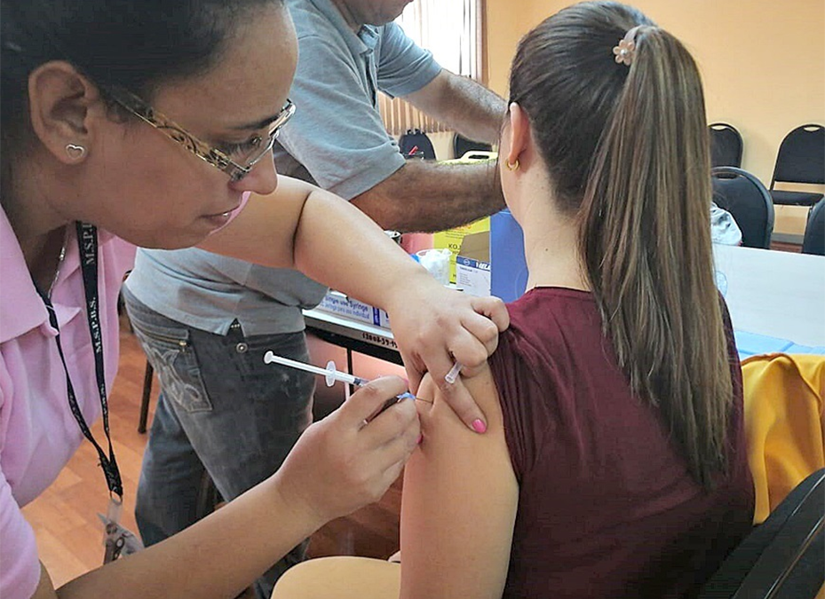 Vacunatorios permanecerán cerrados desde el 31 de diciembre