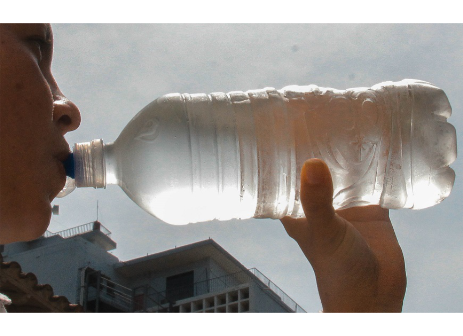 Para hidratarse, nada mejor que ingerir agua