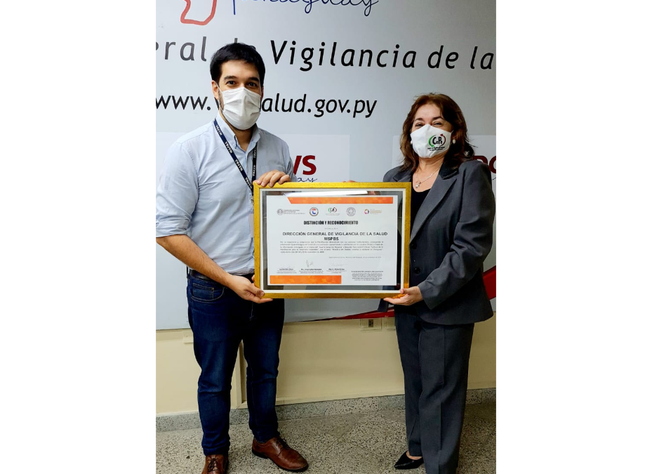 Vigilancia de la Salud recibe distinción por su aporte a la información epidemiológica del COVID-19
