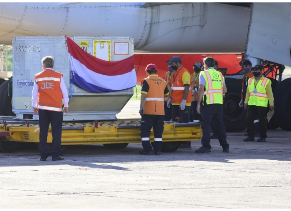 Primer lote de vacunas beneficiará a 2 mil trabajadores de salud ubicados en áreas de mayor riesgo