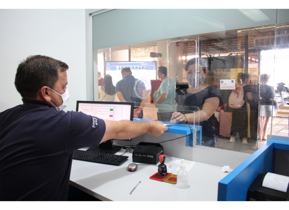 Intentaron viajar con pruebas de PCR falsas