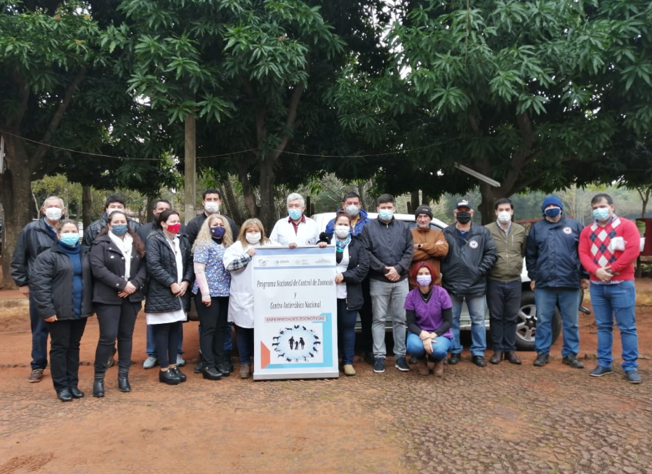 Veterinarios celebran su día asistiendo a un centenar de felinos en jornada de castración