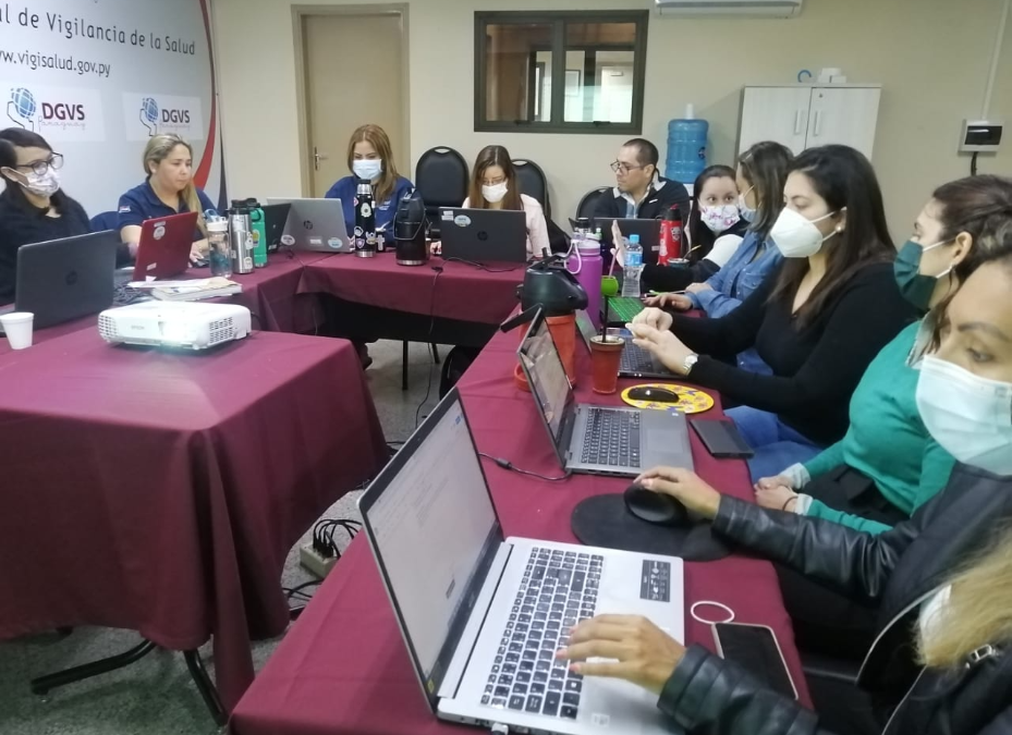 Equipo de Vigilancia de la Salud capacitados en sistema «EIOS»