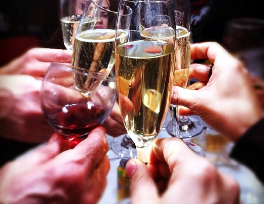 En estas fiestas de fin de año, evite situaciones de riesgo