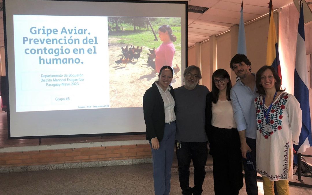 Técnicos de Vigilancia de la Salud capacitados en comunicación de riesgo y participación comunitaria