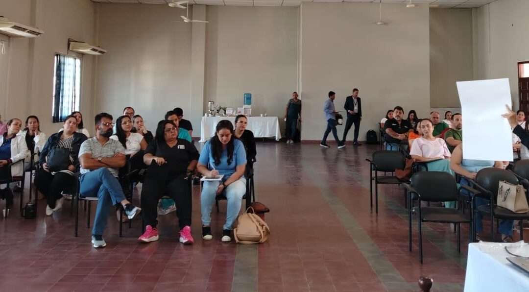 Más de 40 profesionales de salud actualizados en manejo de la hipertensión