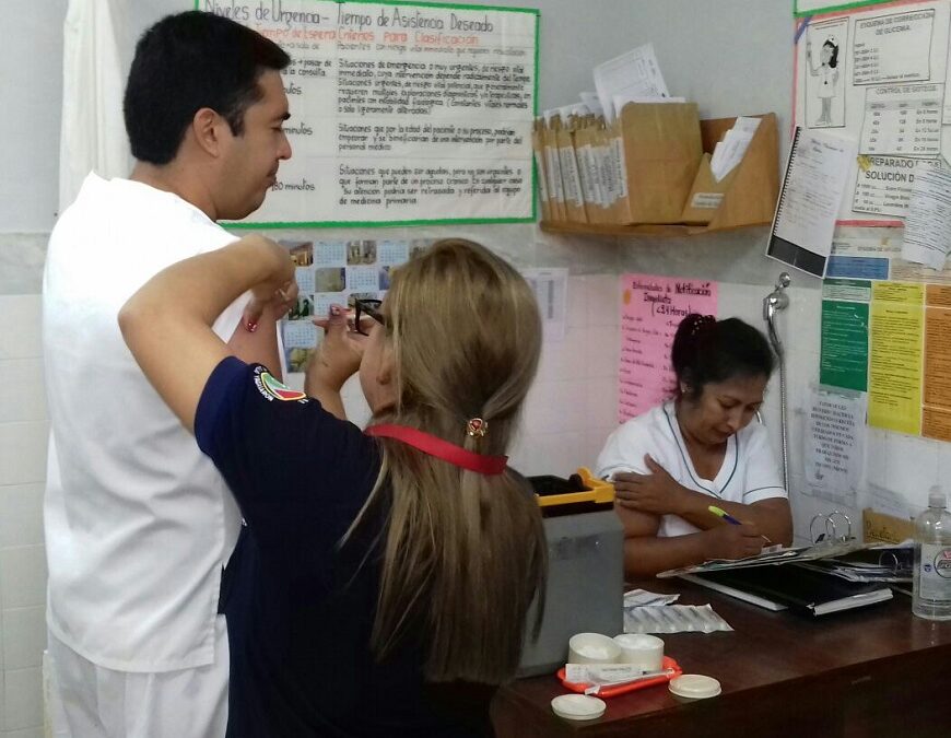 Cuidadores de niños, de adultos mayores y enfermos deben contar con la vacuna antigripal