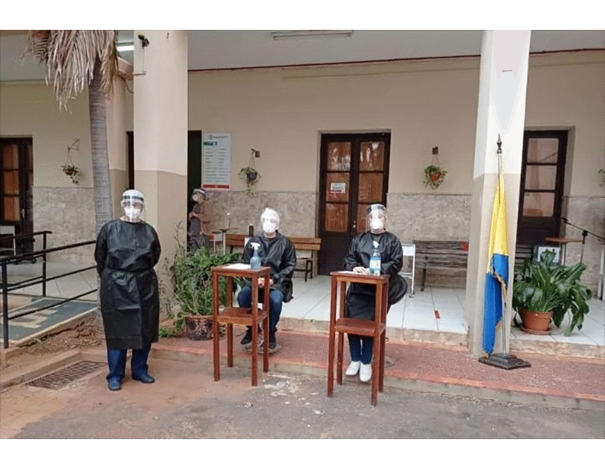 Con estricto protocolo, estudiantes rinden su último examen de ingreso para Odontología UNA