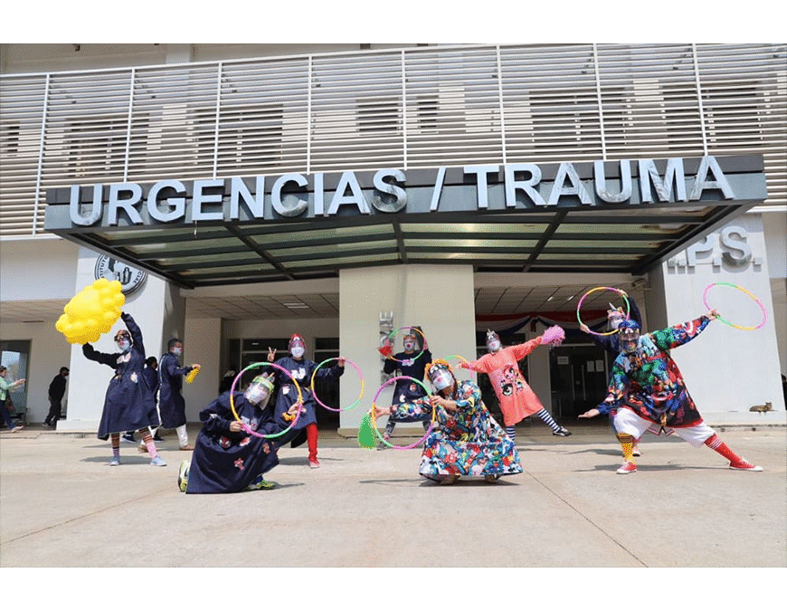 #Payasonrisas: con música y alegría motivan a los pacientes a seguir luchando