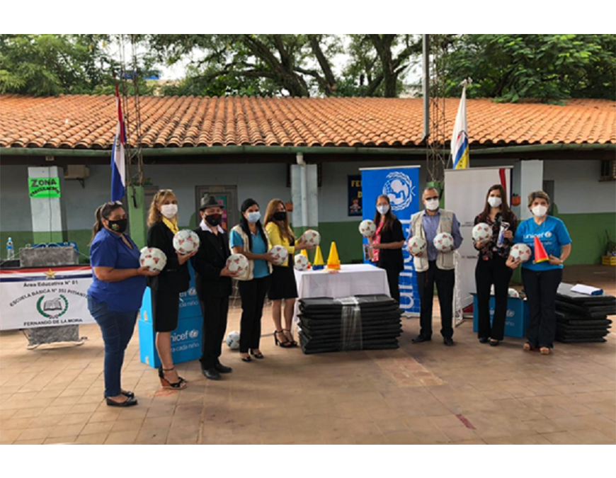 Escuelas reciben kits de actividad física para prevenir la obesidad infantil