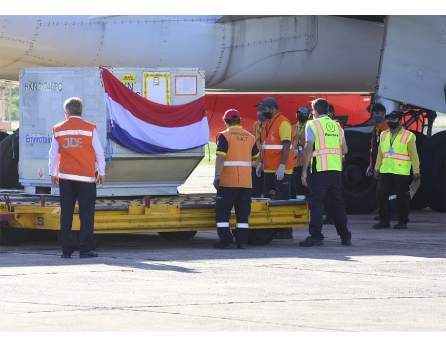 Primer lote de vacunas beneficiará a 2 mil trabajadores de salud ubicados en áreas de mayor riesgo