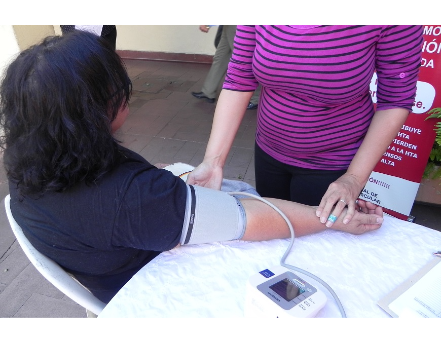 Mayo, mes de la medición: 105 puestos habilitados para el control de la presión arterial