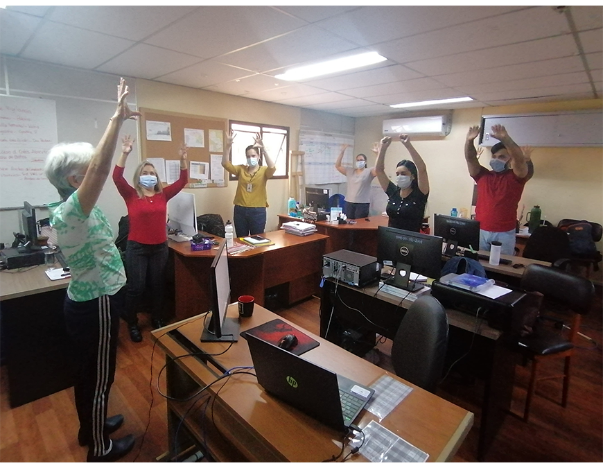 Pausa activa laboral: breves ejercicios que favorecen la productividad y la salud